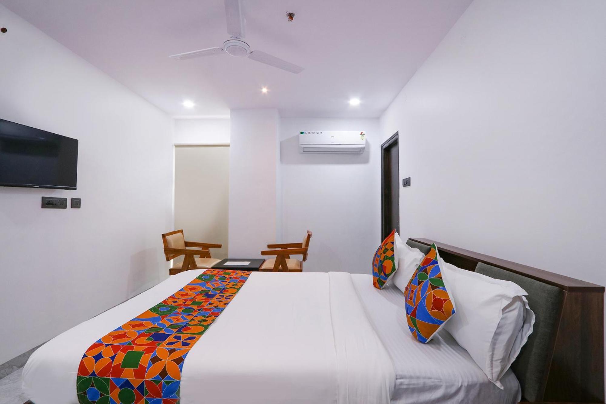 Fabhotel Relax Inn Hyderabad Eksteriør billede